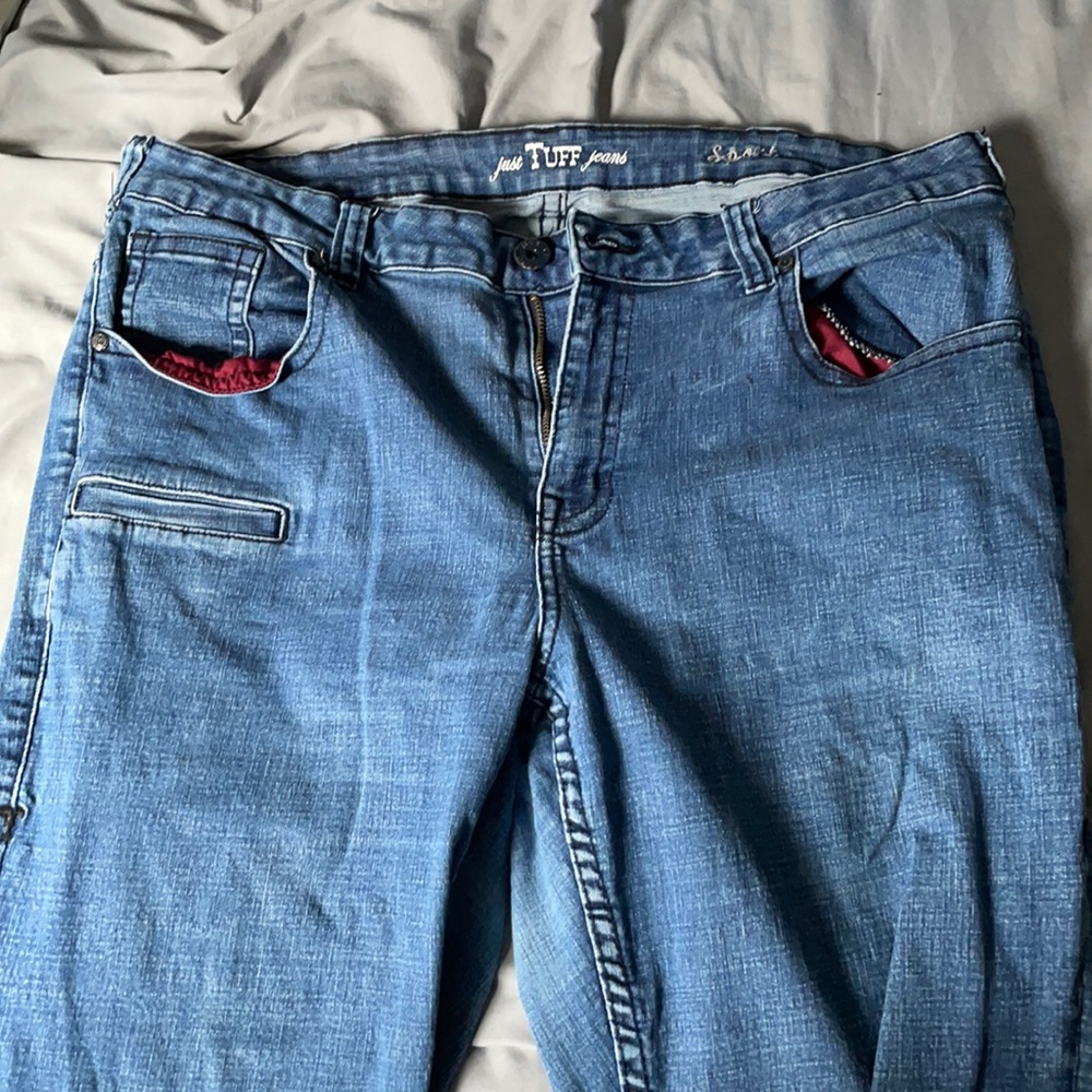 Cowgirl Tuff Jeans - Sport. W: 35, L: 35.